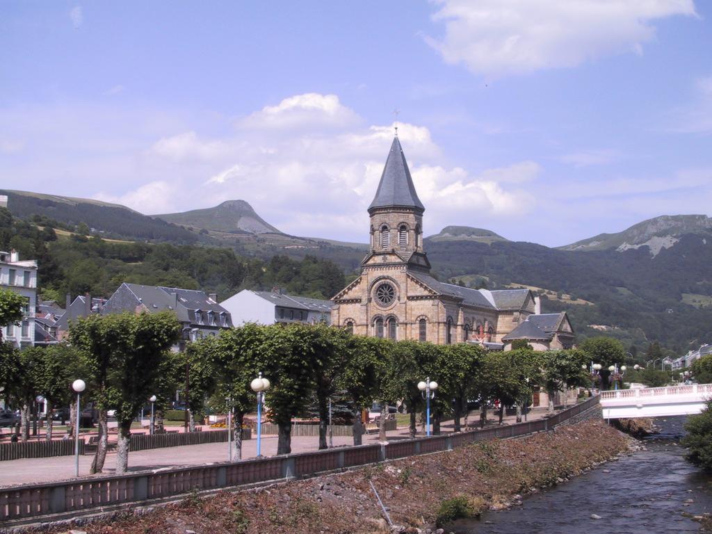 Vvf Correze Pays D'Eygurande Hotel Exterior foto